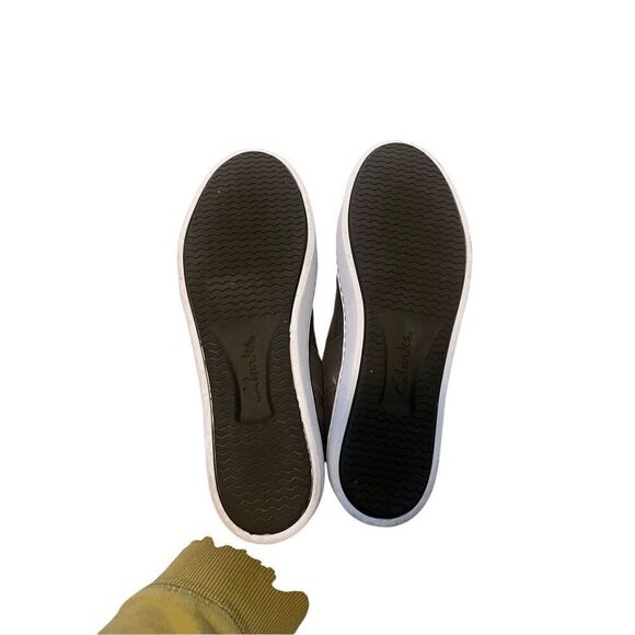 Clarks Pawley Joy Metallic Suede Slip On Side Zipper‎ Booties Size 8 - Picture 3 of 7